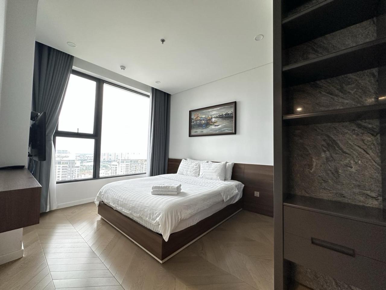 Indochine Luxury Cityview Apartment *